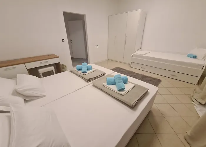 Хостел Stadion - *