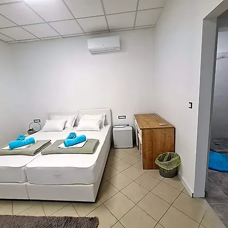 Stadion - * Zadar